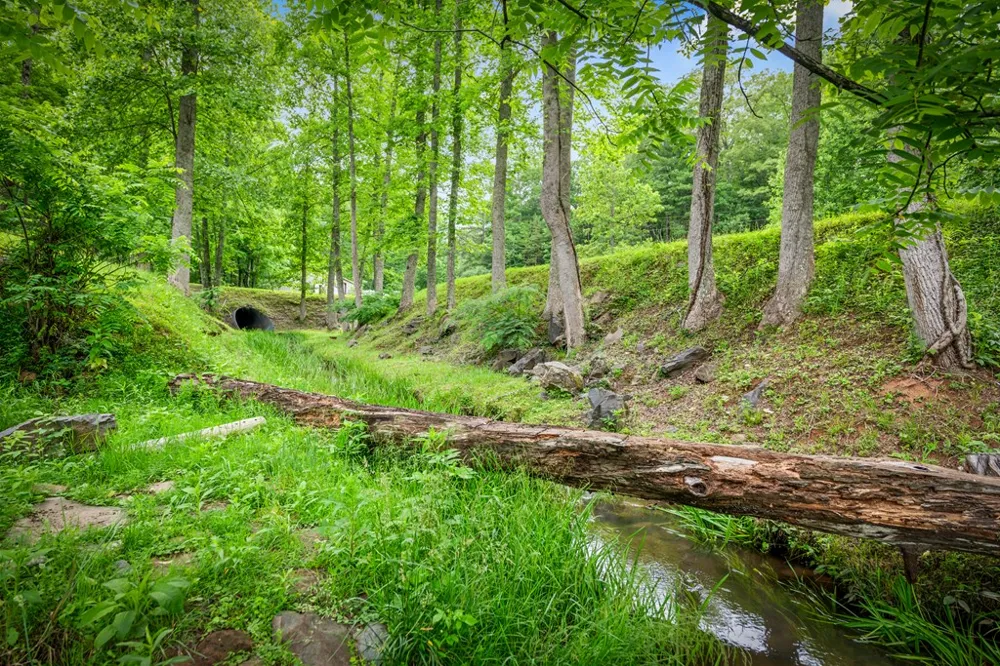 1898 Kimsey Dairy Road Turtletown, TN 37391