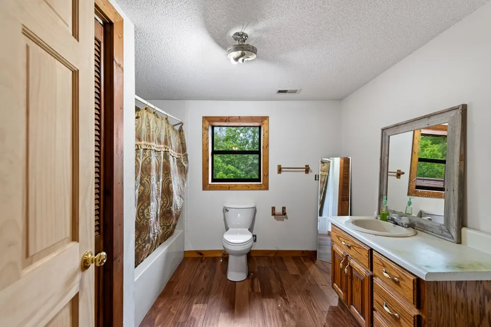 1898 Kimsey Dairy Road Turtletown, TN 37391