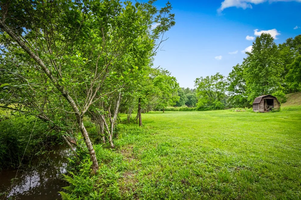 1898 Kimsey Dairy Road Turtletown, TN 37391