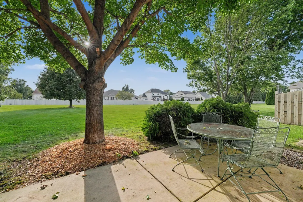 1260 Lily Lane Schererville, IN 46375
