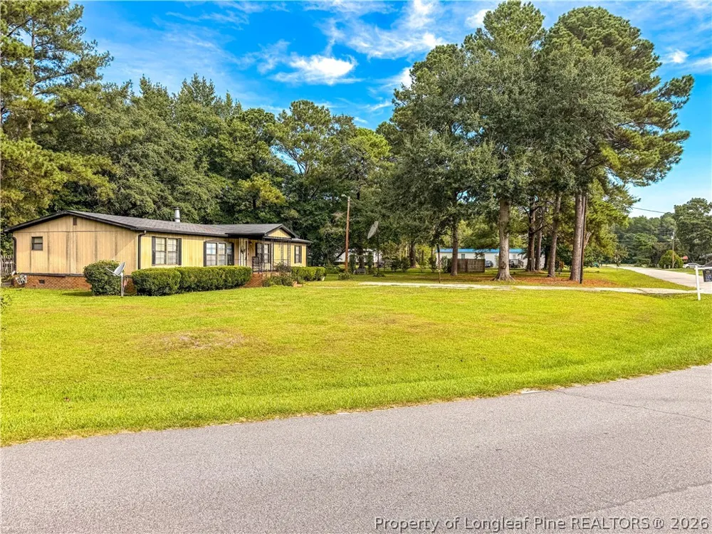 427 Lark Avenue Lumberton, NC 28358