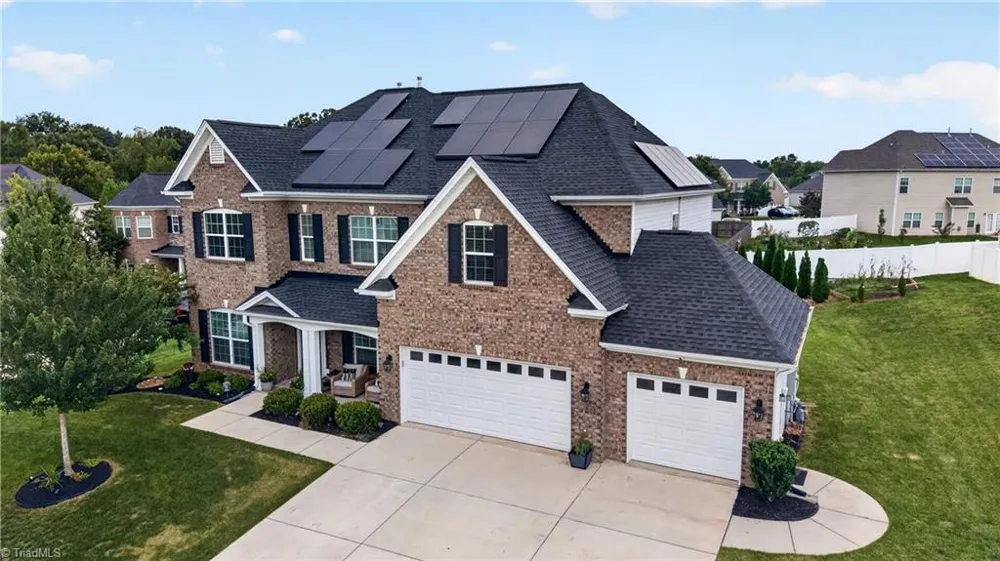 6605 Jockey Club Drive Whitsett, NC 27377