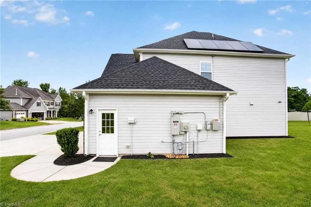 6605 Jockey Club Drive Whitsett, NC 27377
