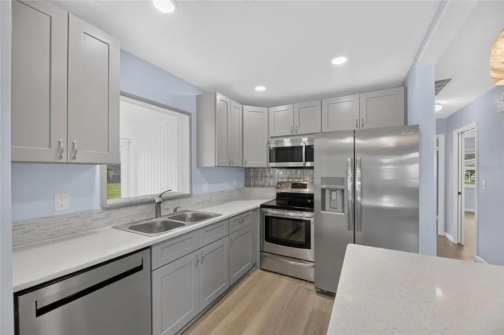 110 GLOUCESTER BOULEVARD #346 Sun City Center, FL 33573