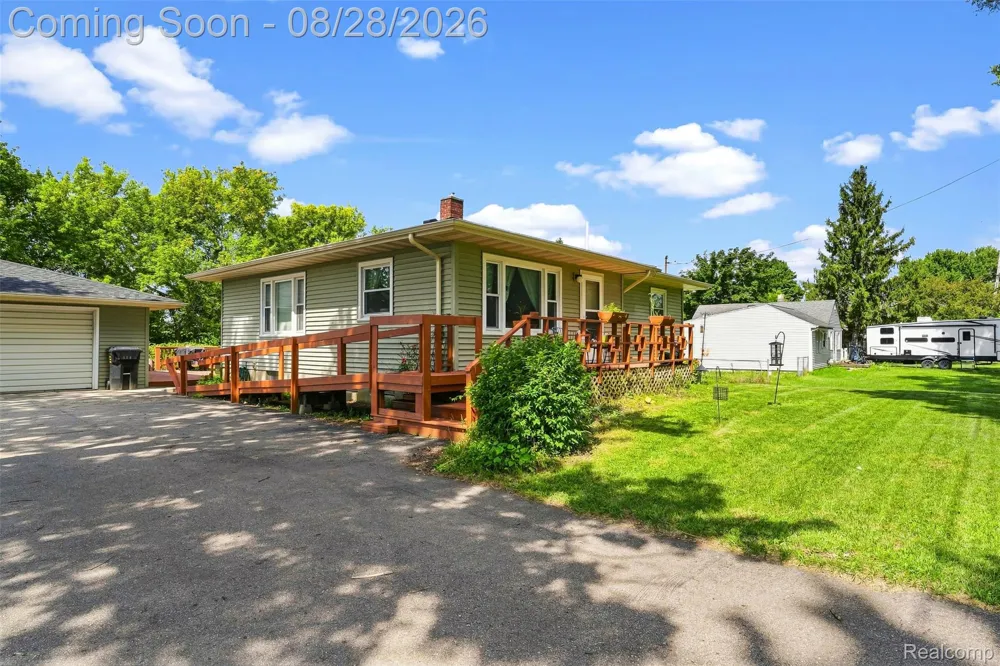 9093 Genesee Road Thetford Township, MI 48458