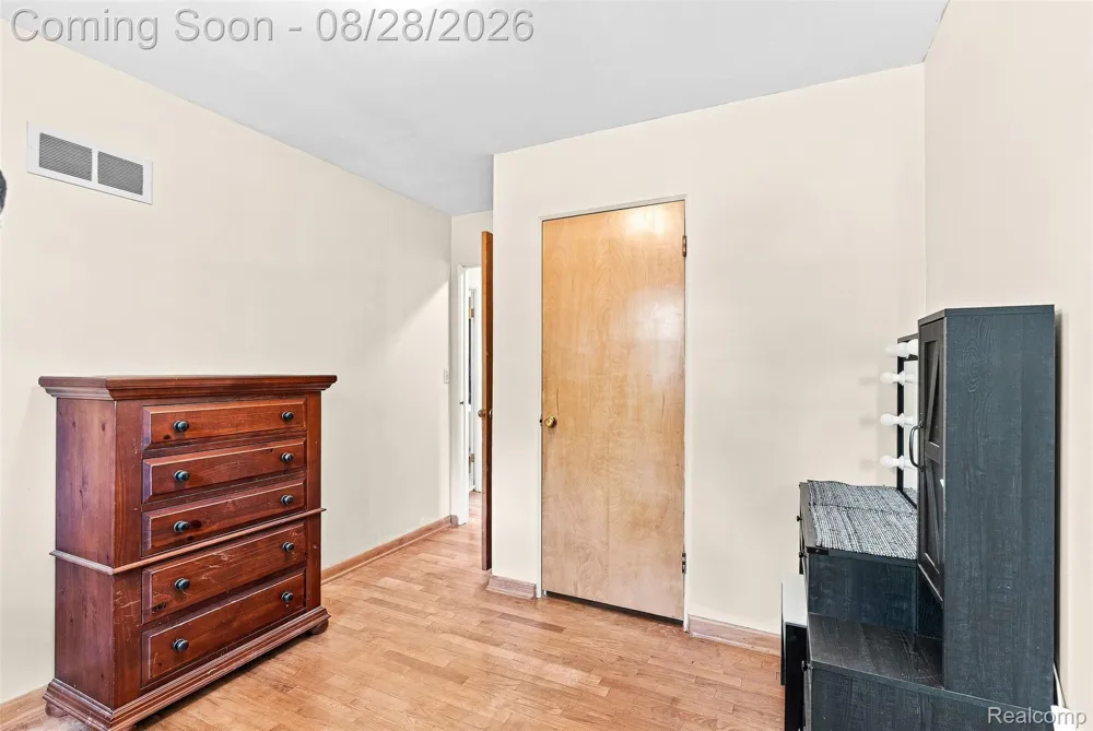 9093 Genesee Road Thetford Township, MI 48458