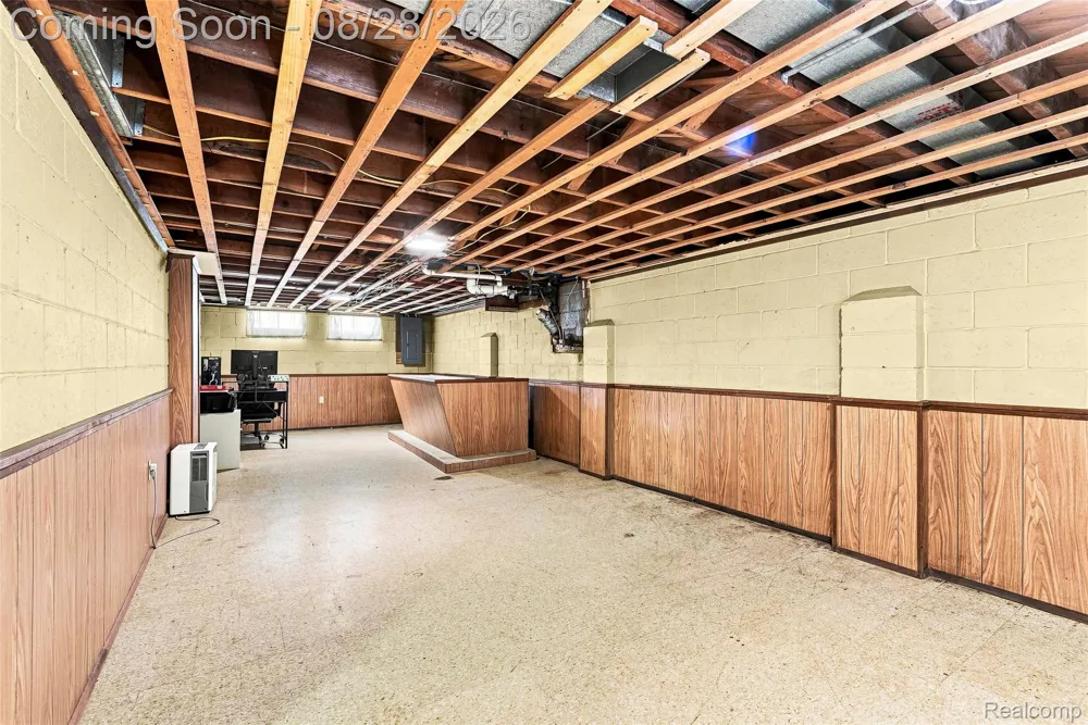 9093 Genesee Road Thetford Township, MI 48458