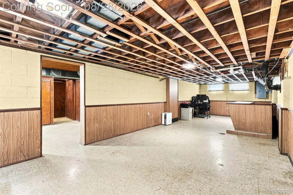 9093 Genesee Road Thetford Township, MI 48458