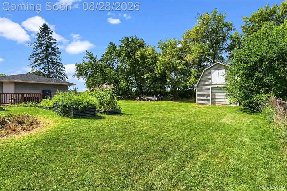 9093 Genesee Road Thetford Township, MI 48458