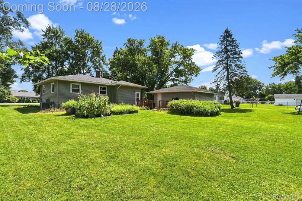 9093 Genesee Road Thetford Township, MI 48458