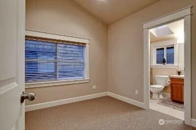 1410 55th Street Seattle, WA 98103
