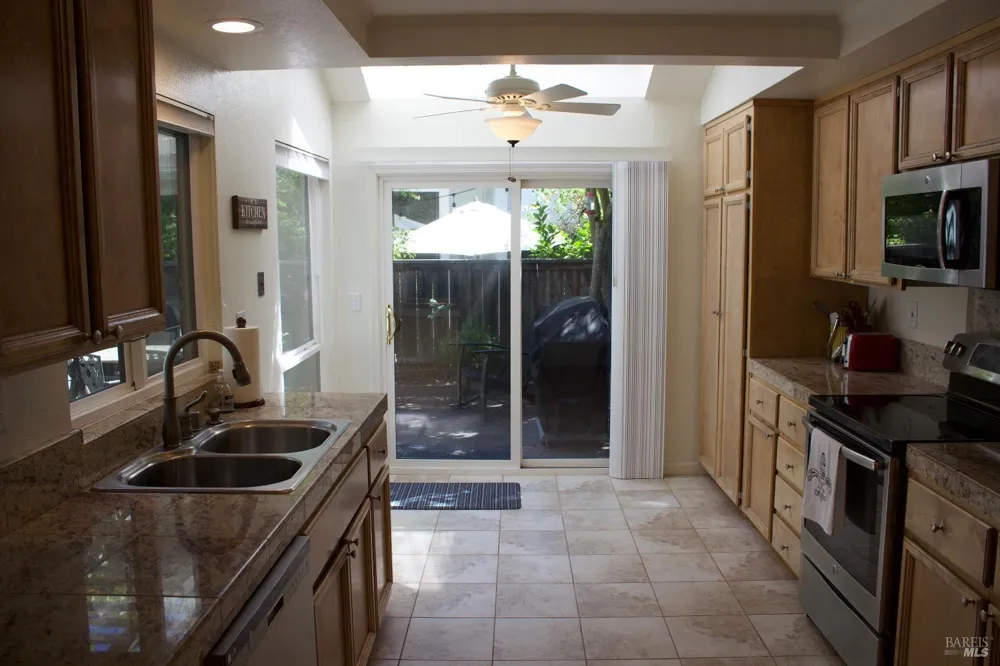 2760 Perch Drive Napa, CA 94558