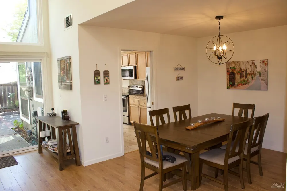 2760 Perch Drive Napa, CA 94558