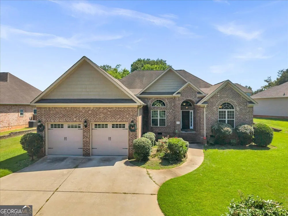 805 Arbor LN Centerville, GA 31028