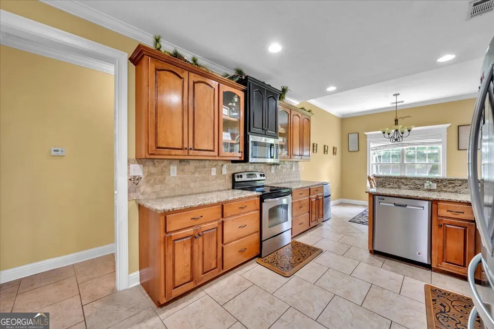 805 Arbor LN Centerville, GA 31028