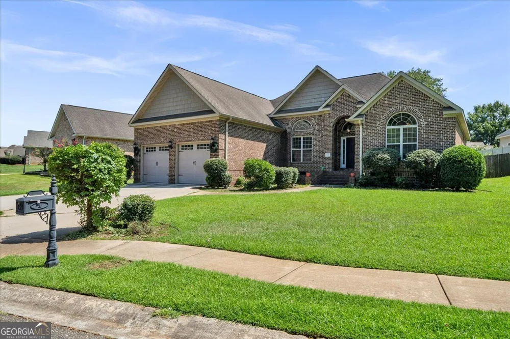 805 Arbor LN Centerville, GA 31028
