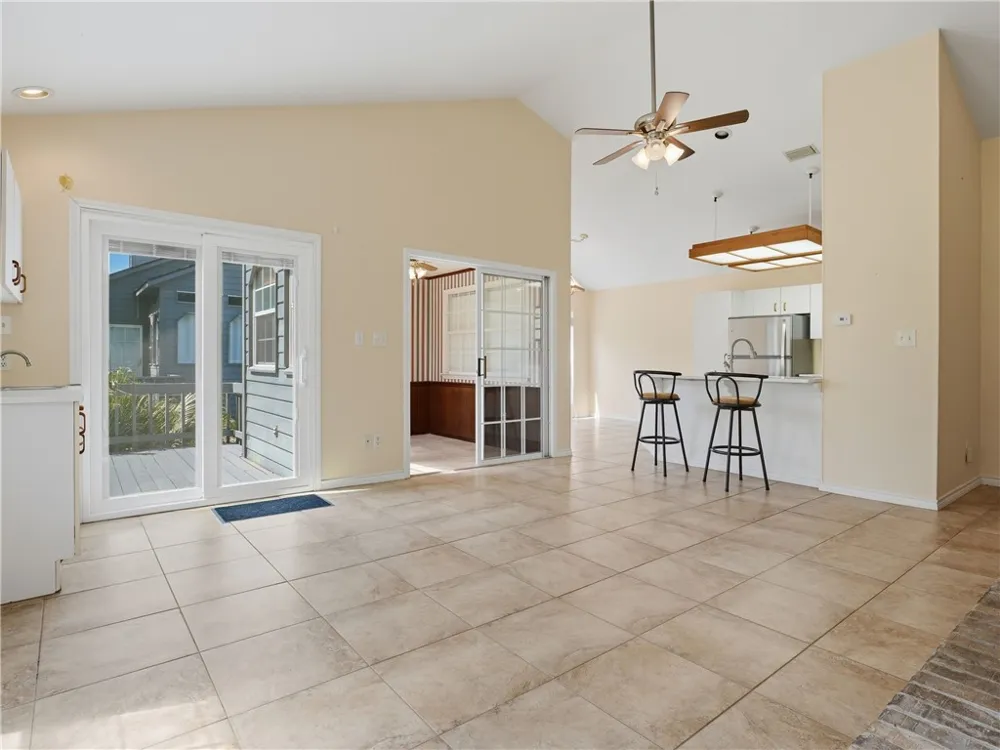 210 Oak Bay Street #1102 Rockport, TX 78382