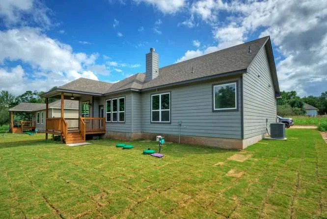 139 Waimanalo Drive Bastrop, TX 78602