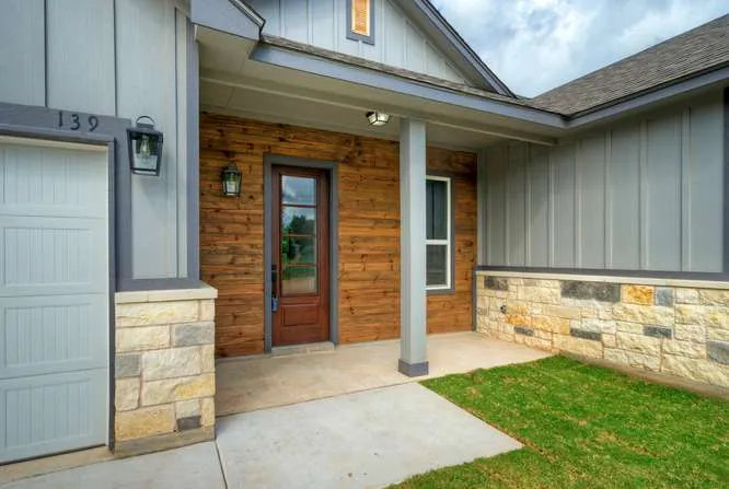 139 Waimanalo Drive Bastrop, TX 78602