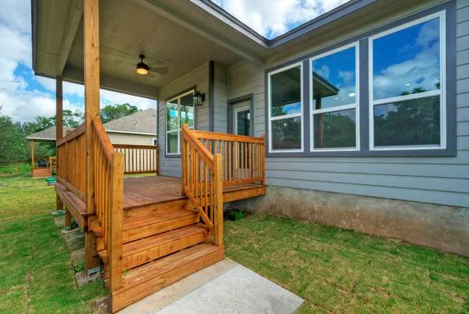139 Waimanalo Drive Bastrop, TX 78602