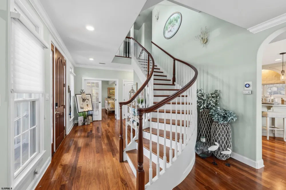 2 Barbados Ln Ocean City, NJ 08226