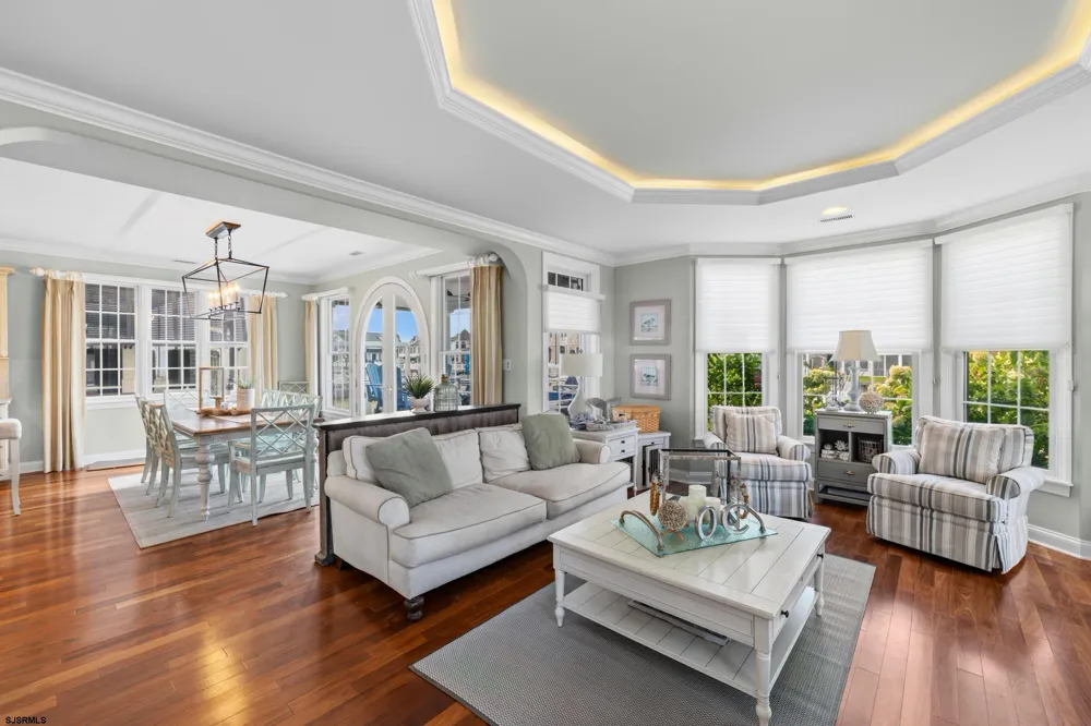 2 Barbados Ln Ocean City, NJ 08226