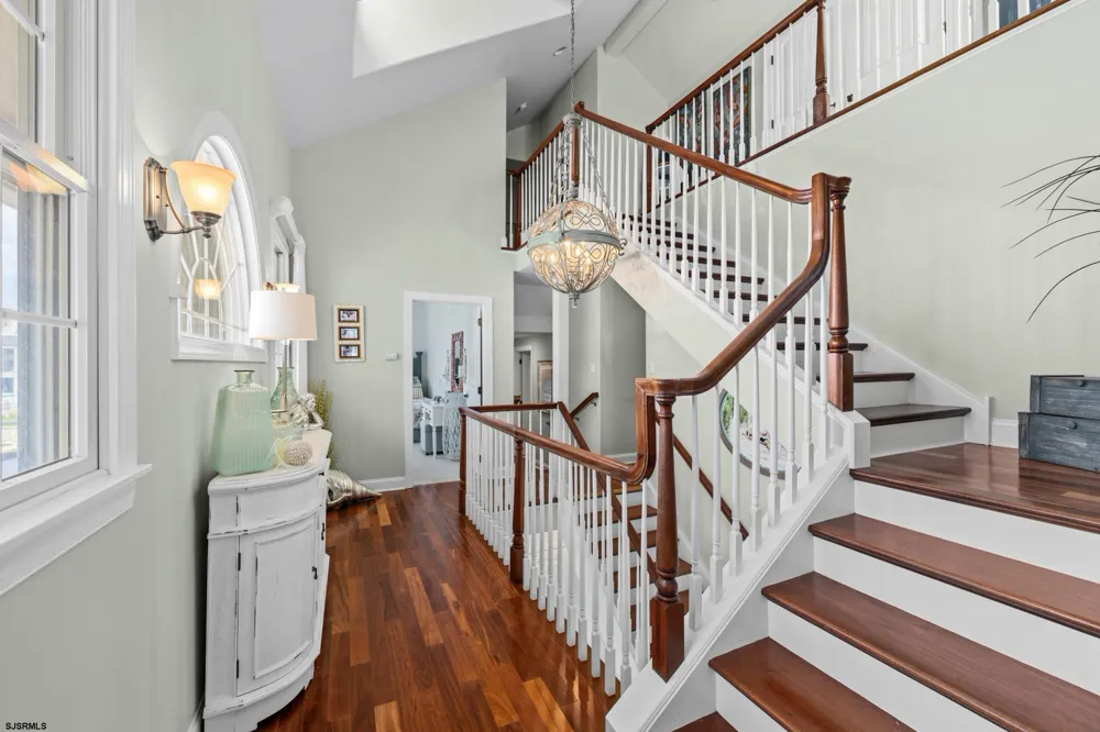 2 Barbados Ln Ocean City, NJ 08226