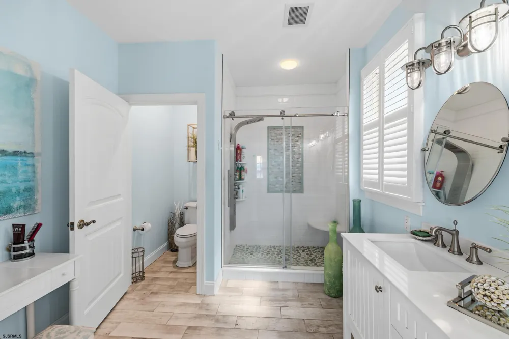 2 Barbados Ln Ocean City, NJ 08226