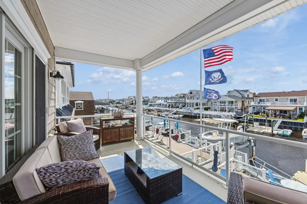 2 Barbados Ln Ocean City, NJ 08226