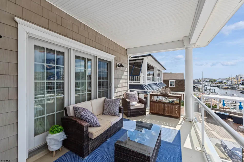 2 Barbados Ln Ocean City, NJ 08226