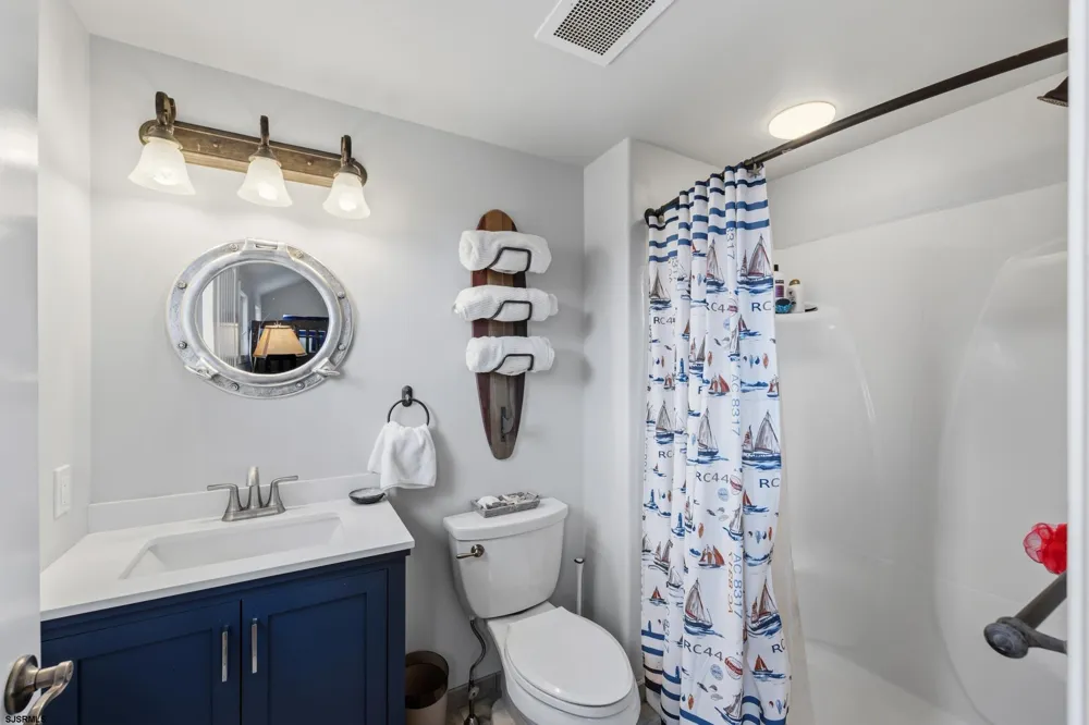 2 Barbados Ln Ocean City, NJ 08226