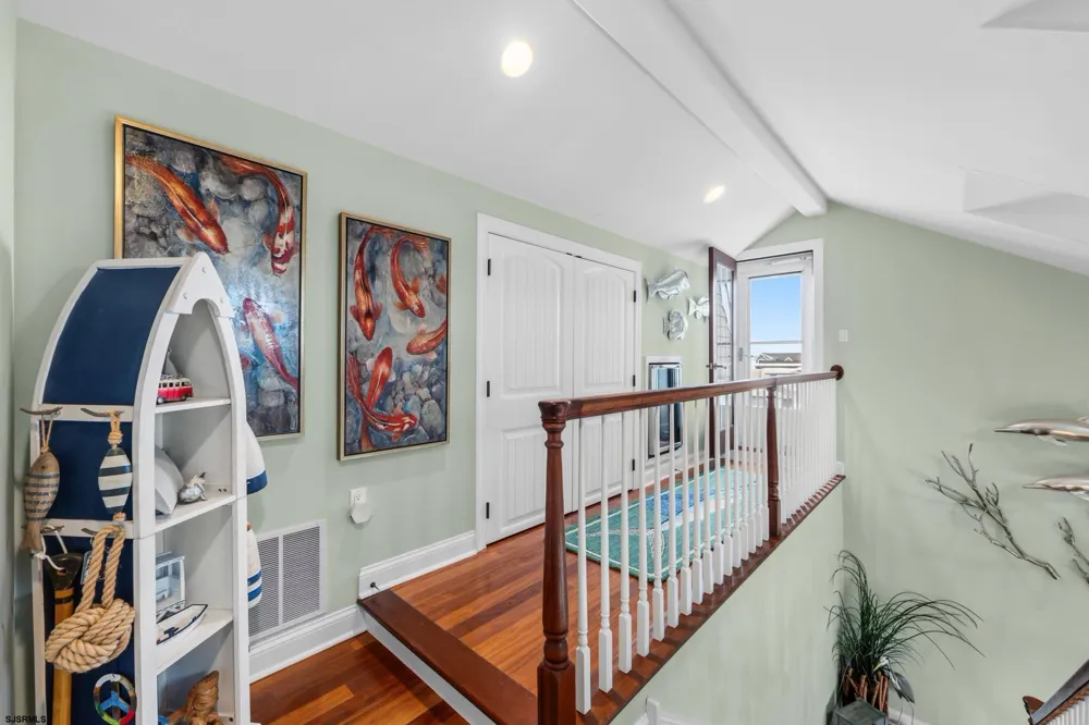 2 Barbados Ln Ocean City, NJ 08226