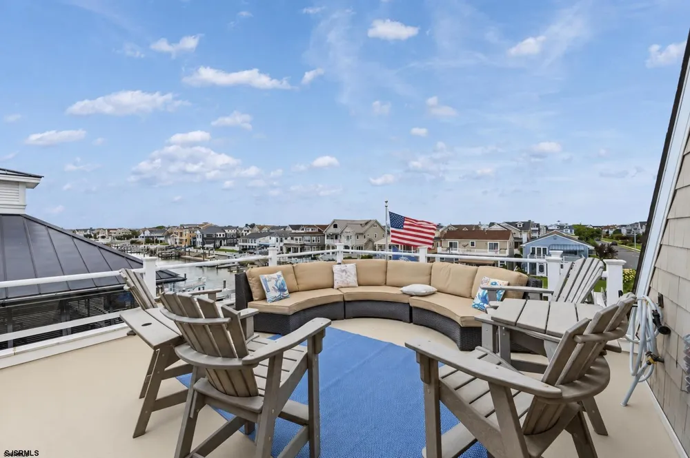 2 Barbados Ln Ocean City, NJ 08226