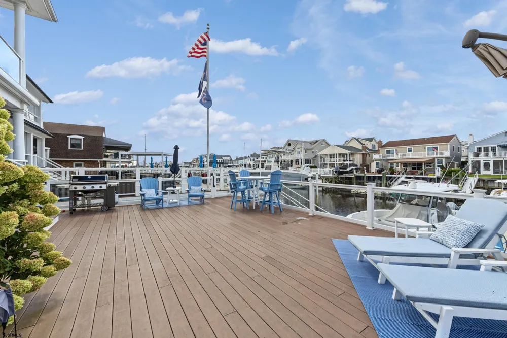 2 Barbados Ln Ocean City, NJ 08226