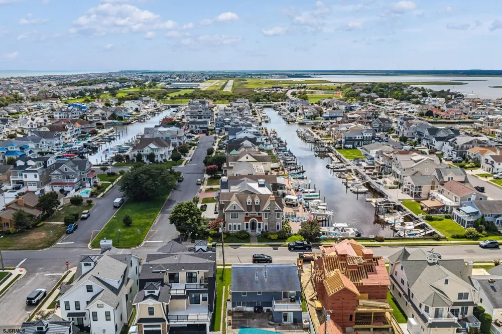 2 Barbados Ln Ocean City, NJ 08226