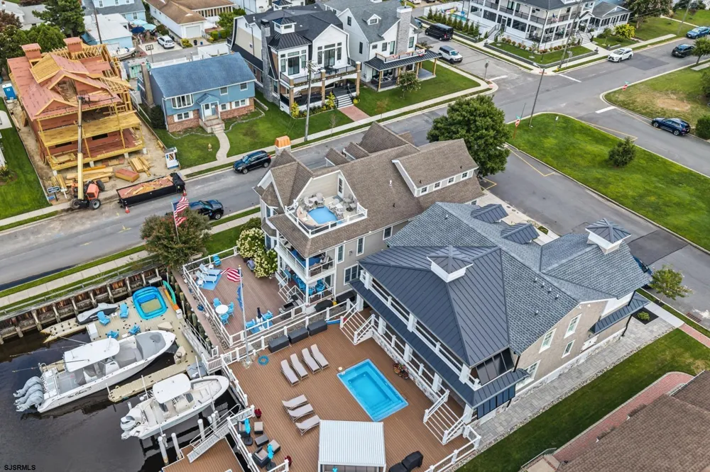 2 Barbados Ln Ocean City, NJ 08226