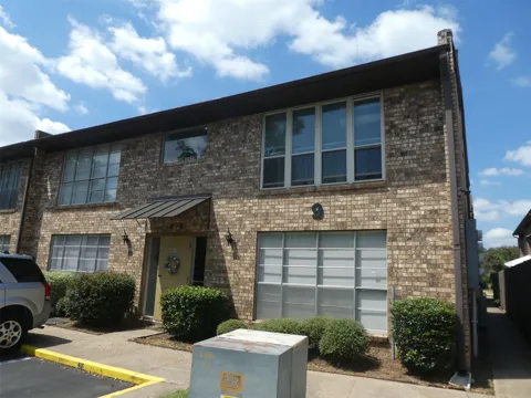 1820 E Kings Highway #245