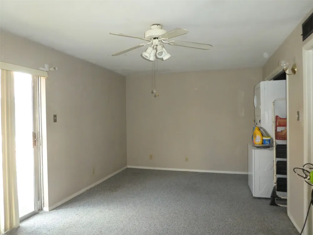 1820 E Kings Highway #245 Shreveport, LA 71105
