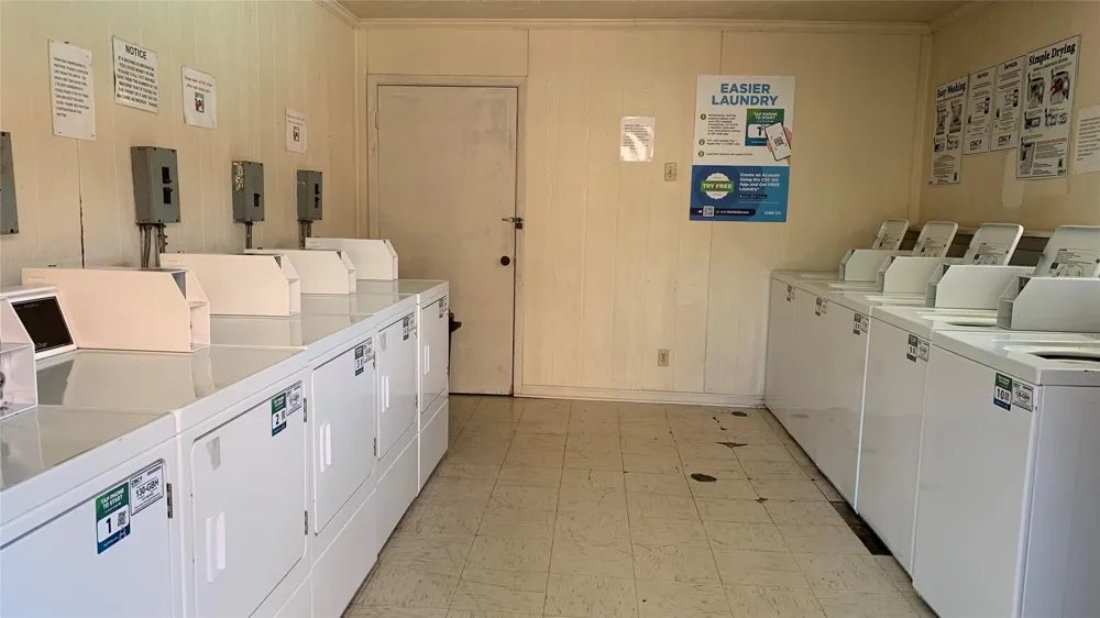 1820 E Kings Highway #245 Shreveport, LA 71105