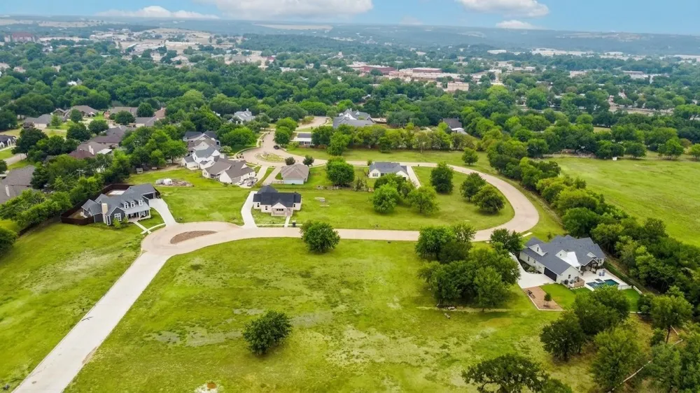 125 Dove Meadow Lane Glen Rose, TX 76043