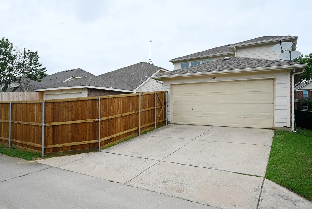 8908 Stewart Street Cross Roads, TX 76227
