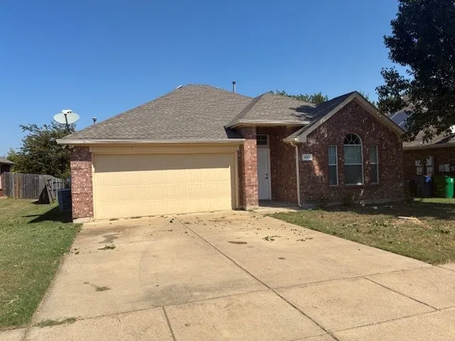 433 Angler Drive Crowley, TX 76036
