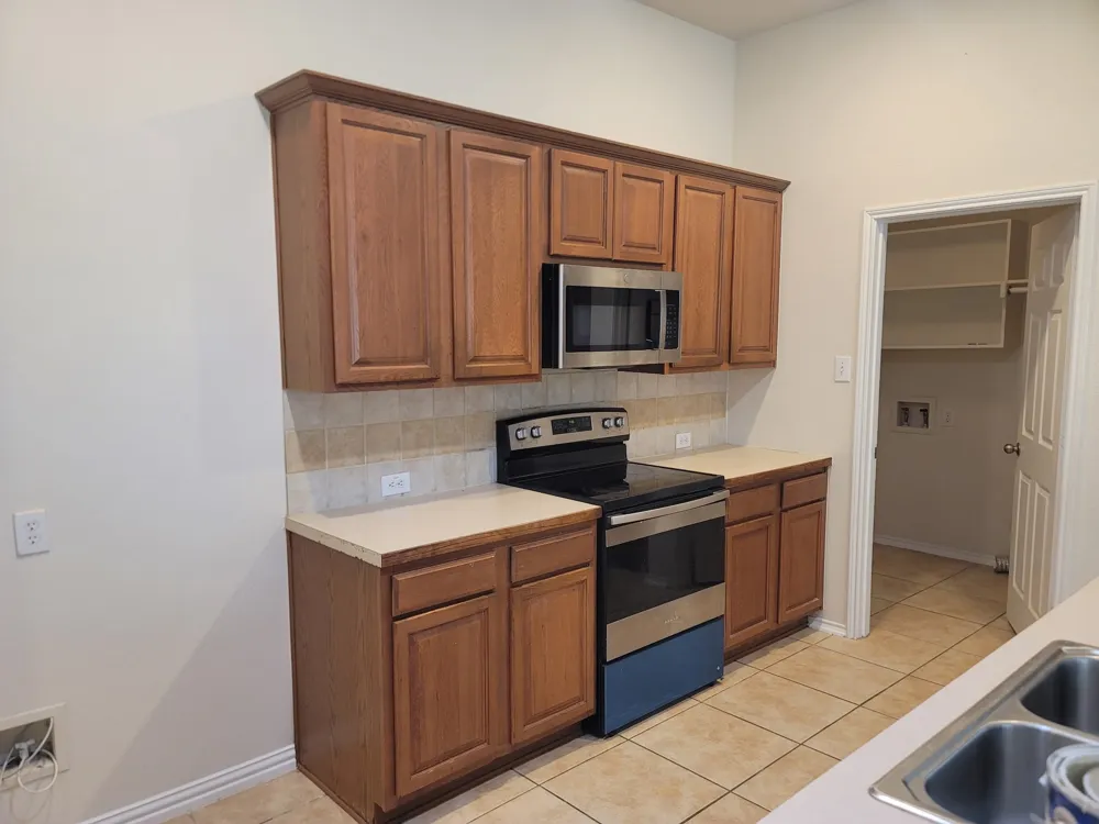 433 Angler Drive Crowley, TX 76036