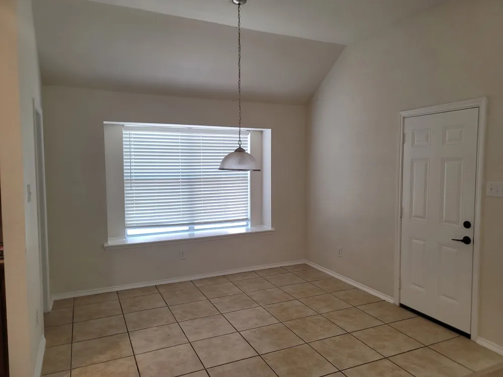 433 Angler Drive Crowley, TX 76036