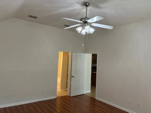 433 Angler Drive Crowley, TX 76036