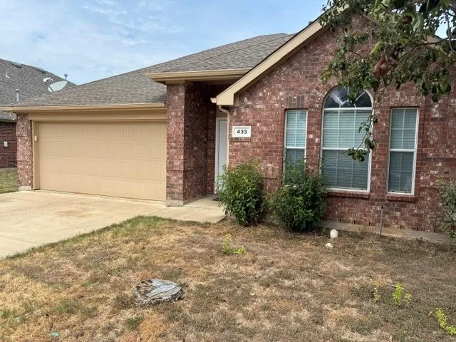 433 Angler Drive Crowley, TX 76036