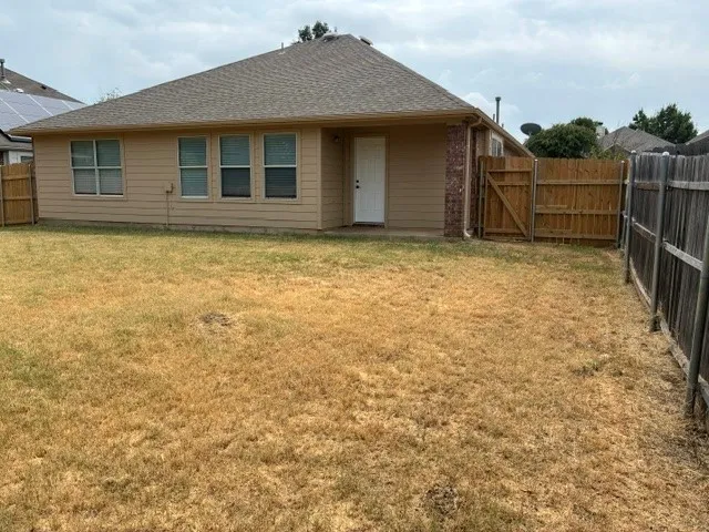 433 Angler Drive Crowley, TX 76036
