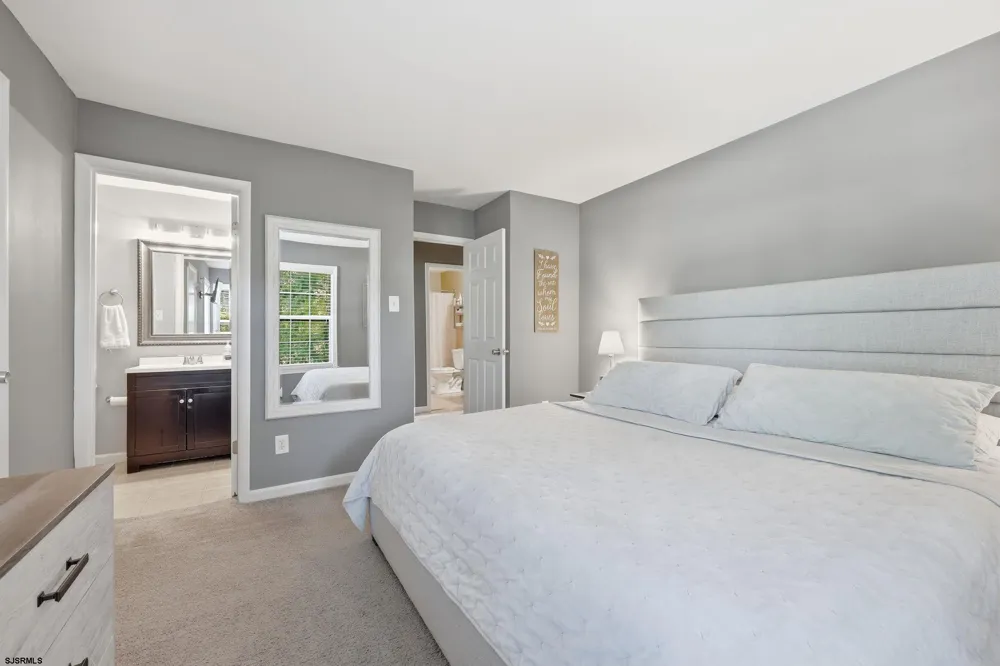 96 Pheasant Meadow Dr Smithville, NJ 08205