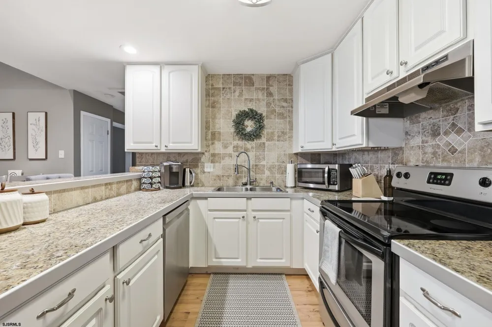 96 Pheasant Meadow Dr Smithville, NJ 08205