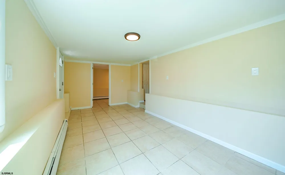 65 N Laclede Pl Atlantic City, NJ 08401